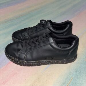 Fuego Ataca Unisex Hip Hop Dance Shoes Black Paint Splatter Classic Low Top